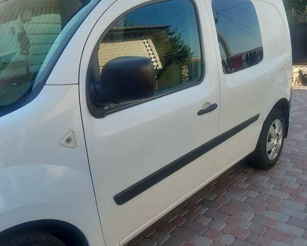 Рено Кєнгу 2011 у Борзне на Automoto.ua Білий Рено Кєнгу, об'ємом двигуна 1.5 л та пробігом 275 тис. км за 6300 $, фото 3 на Automoto.ua