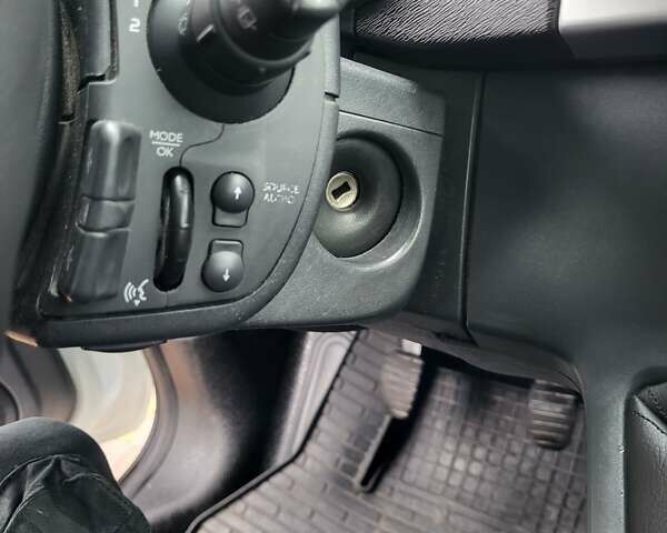 Рено Кєнгу 2011 у Смеле на Automoto.ua Білий Рено Кєнгу, об'ємом двигуна 1.46 л та пробігом 353 тис. км за 4750 $, фото 15 на Automoto.ua