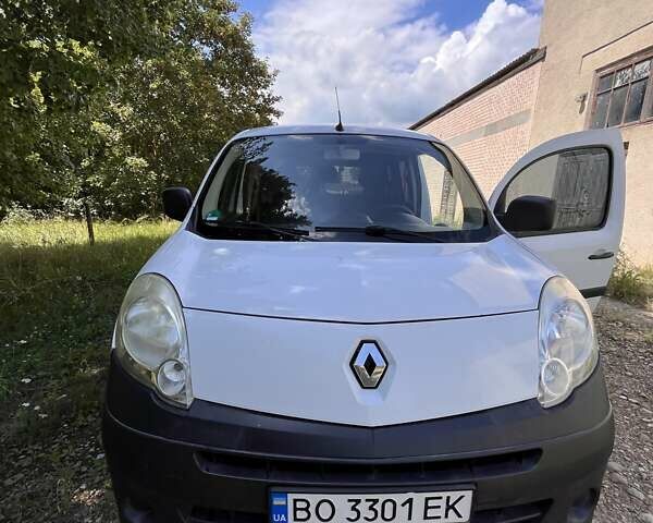 Білий Рено Кєнгу, об'ємом двигуна 1.5 л та пробігом 306 тис. км за 6400 $, фото 2 на Automoto.ua