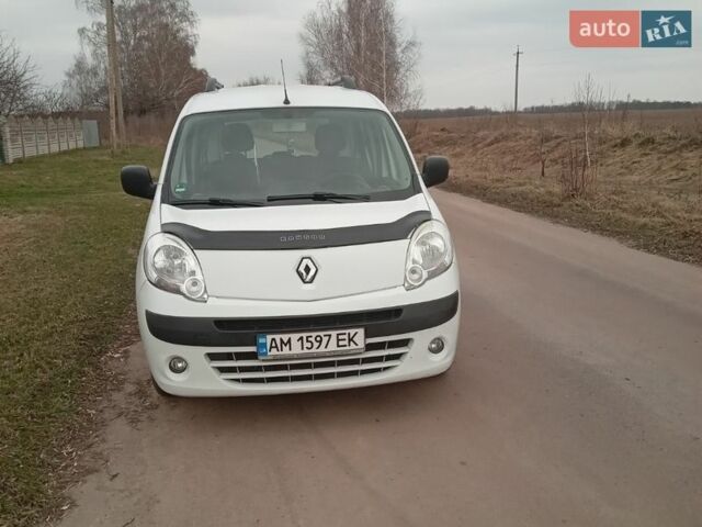 Білий Рено Кєнгу, об'ємом двигуна 1.46 л та пробігом 235 тис. км за 7600 $, фото 3 на Automoto.ua
