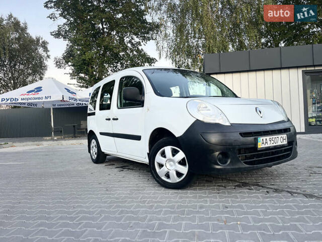 Білий Рено Кєнгу, об'ємом двигуна 1.5 л та пробігом 288 тис. км за 6600 $, фото 2 на Automoto.ua