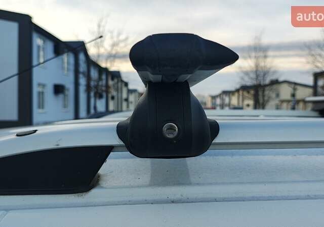 Белый Рено Кенгу, объемом двигателя 1.5 л и пробегом 286 тыс. км за 6000 $, фото 29 на Automoto.ua