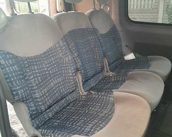 Рено Кєнгу 2011 у Борзне на Automoto.ua Білий Рено Кєнгу, об'ємом двигуна 1.5 л та пробігом 275 тис. км за 6300 $, фото 5 на Automoto.ua