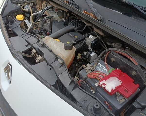 Рено Кєнгу 2011 у Чернігові на Automoto.ua Білий Рено Кєнгу, об'ємом двигуна 1.5 л та пробігом 240 тис. км за 4500 $, фото 6 на Automoto.ua