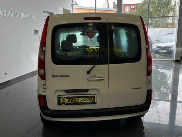 Белый Рено Кенгу, объемом двигателя 1.5 л и пробегом 230 тыс. км за 7600 $, фото 5 на Automoto.ua