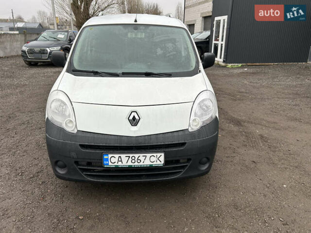 Білий Рено Кєнгу, об'ємом двигуна 1.46 л та пробігом 277 тис. км за 5500 $, фото 1 на Automoto.ua