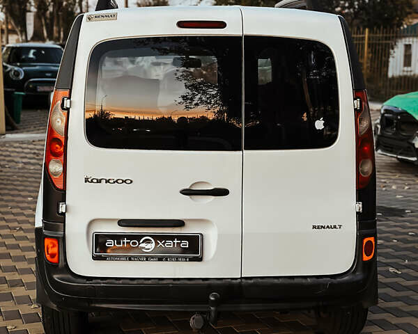 Білий Рено Кєнгу, об'ємом двигуна 1.46 л та пробігом 343 тис. км за 5900 $, фото 5 на Automoto.ua