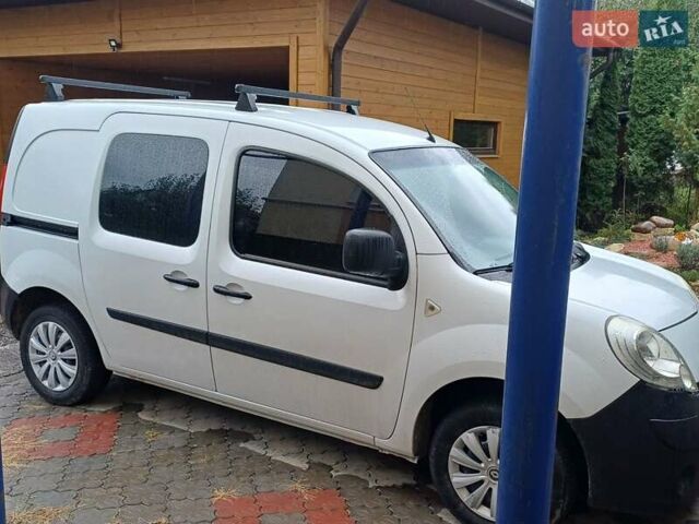 Белый Рено Кенгу, объемом двигателя 1.5 л и пробегом 132 тыс. км за 8000 $, фото 8 на Automoto.ua