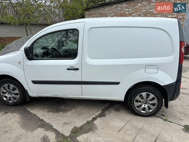 Белый Рено Кенгу, объемом двигателя 1.46 л и пробегом 284 тыс. км за 4800 $, фото 3 на Automoto.ua