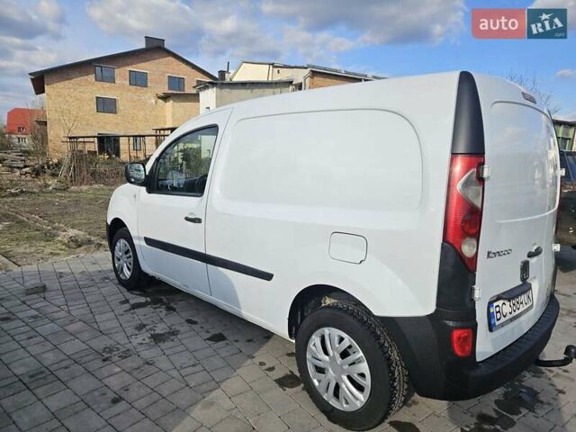 Білий Рено Кєнгу, об'ємом двигуна 1.5 л та пробігом 320 тис. км за 4700 $, фото 4 на Automoto.ua