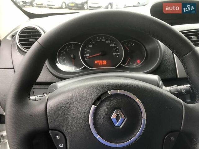 Белый Рено Кенгу, объемом двигателя 1.5 л и пробегом 189 тыс. км за 7650 $, фото 8 на Automoto.ua