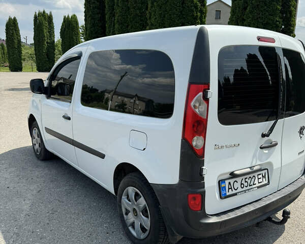 Белый Рено Кенгу, объемом двигателя 1.46 л и пробегом 391 тыс. км за 4300 $, фото 7 на Automoto.ua