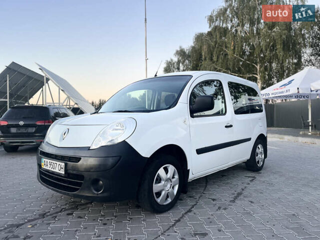 Білий Рено Кєнгу, об'ємом двигуна 1.5 л та пробігом 288 тис. км за 6600 $, фото 8 на Automoto.ua