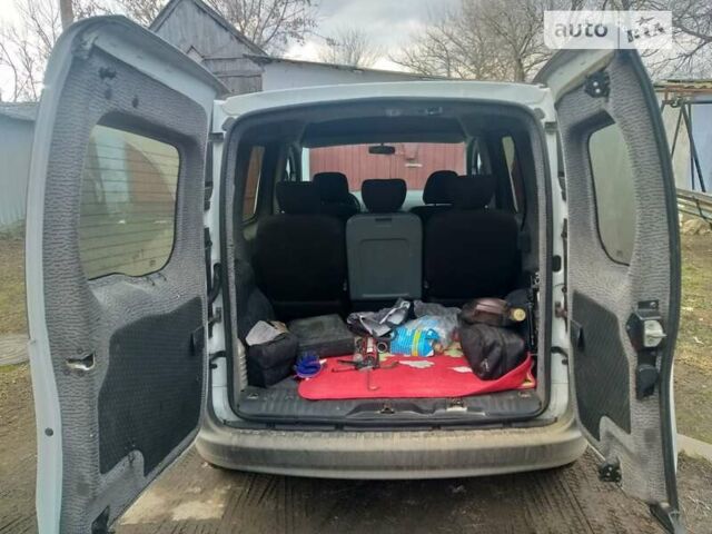 Білий Рено Кєнгу, об'ємом двигуна 1.5 л та пробігом 290 тис. км за 6000 $, фото 10 на Automoto.ua