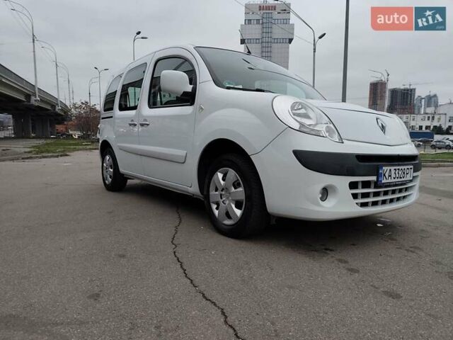 Белый Рено Кенгу, объемом двигателя 1.5 л и пробегом 195 тыс. км за 7929 $, фото 13 на Automoto.ua