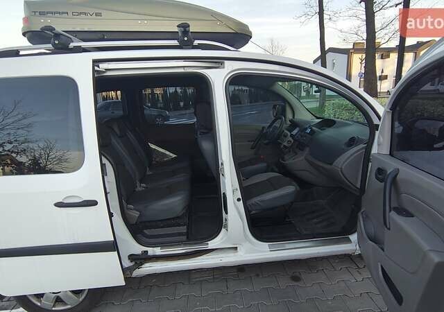 Белый Рено Кенгу, объемом двигателя 1.5 л и пробегом 286 тыс. км за 6000 $, фото 19 на Automoto.ua