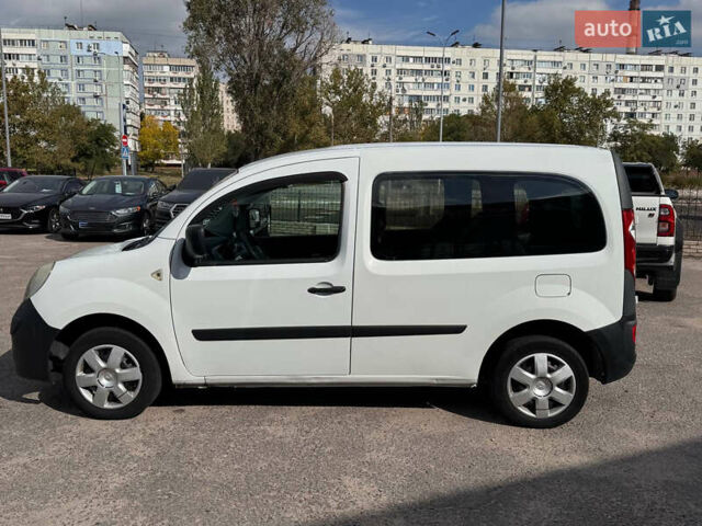 Белый Рено Кенгу, объемом двигателя 1.46 л и пробегом 290 тыс. км за 6999 $, фото 1 на Automoto.ua