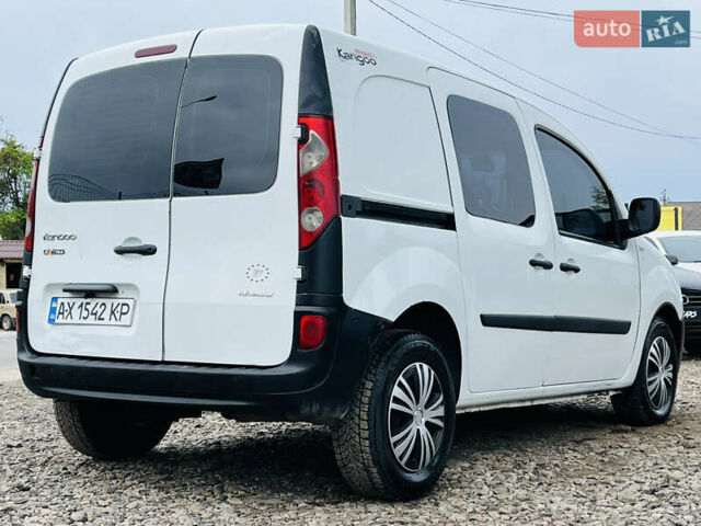 Белый Рено Кенгу, объемом двигателя 1.46 л и пробегом 228 тыс. км за 5000 $, фото 7 на Automoto.ua