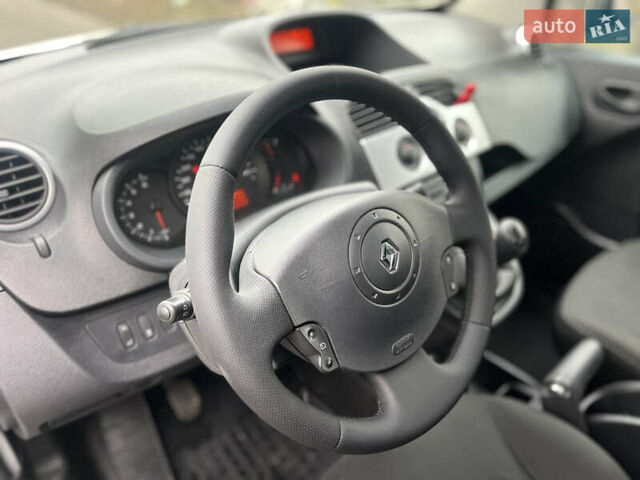 Білий Рено Кєнгу, об'ємом двигуна 1.5 л та пробігом 288 тис. км за 6300 $, фото 25 на Automoto.ua