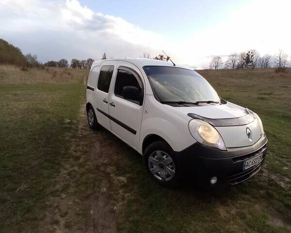 Белый Рено Кенгу, объемом двигателя 1.5 л и пробегом 370 тыс. км за 5100 $, фото 15 на Automoto.ua