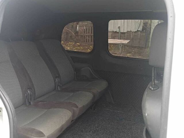 Білий Рено Кєнгу, об'ємом двигуна 1.5 л та пробігом 310 тис. км за 6300 $, фото 6 на Automoto.ua