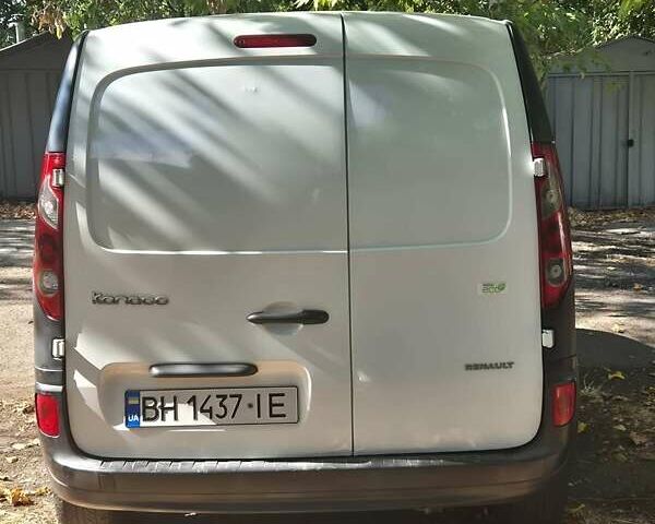 Білий Рено Кєнгу, об'ємом двигуна 1.46 л та пробігом 256 тис. км за 5100 $, фото 2 на Automoto.ua