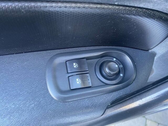 Білий Рено Кєнгу, об'ємом двигуна 1.5 л та пробігом 223 тис. км за 7550 $, фото 8 на Automoto.ua