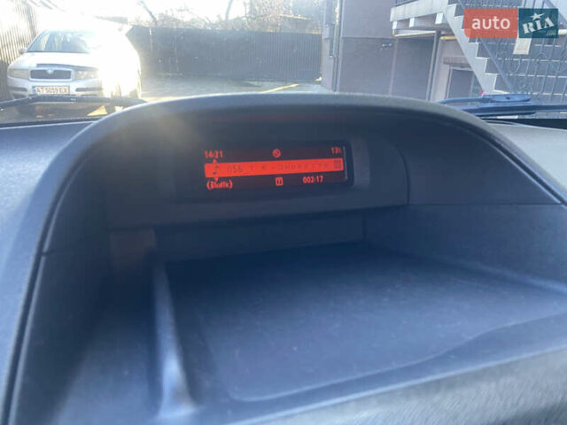 Белый Рено Кенгу, объемом двигателя 1.5 л и пробегом 223 тыс. км за 7450 $, фото 13 на Automoto.ua