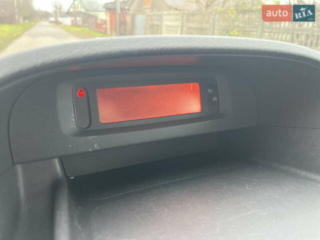 Білий Рено Кєнгу, об'ємом двигуна 1.5 л та пробігом 288 тис. км за 6300 $, фото 24 на Automoto.ua