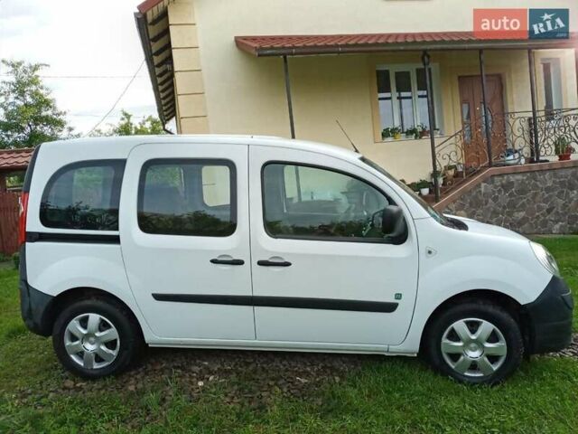 Білий Рено Кєнгу, об'ємом двигуна 0 л та пробігом 98 тис. км за 6100 $, фото 1 на Automoto.ua