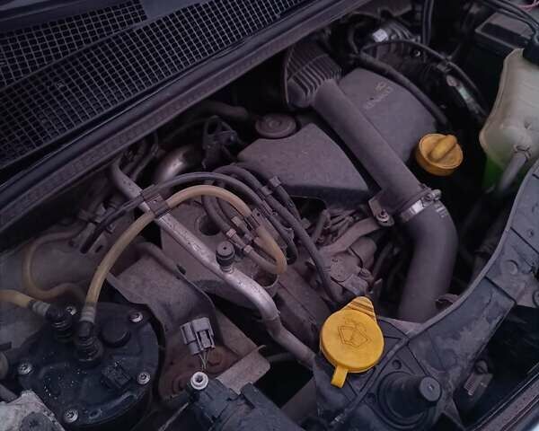 Белый Рено Кенгу, объемом двигателя 1.5 л и пробегом 357 тыс. км за 6200 $, фото 30 на Automoto.ua