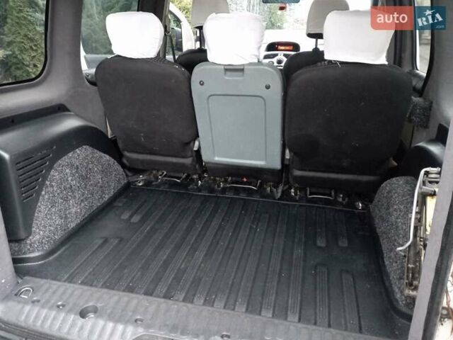 Белый Рено Кенгу, объемом двигателя 1.5 л и пробегом 298 тыс. км за 7750 $, фото 15 на Automoto.ua