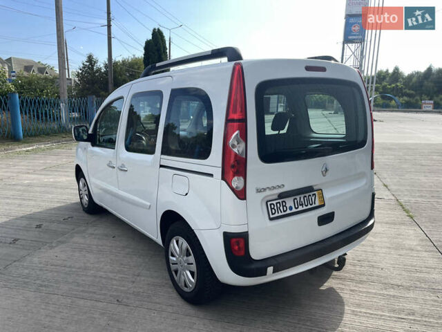 Белый Рено Кенгу, объемом двигателя 1.5 л и пробегом 216 тыс. км за 8300 $, фото 8 на Automoto.ua