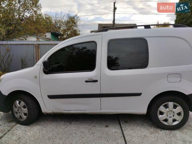 Белый Рено Кенгу, объемом двигателя 1.46 л и пробегом 220 тыс. км за 6800 $, фото 3 на Automoto.ua