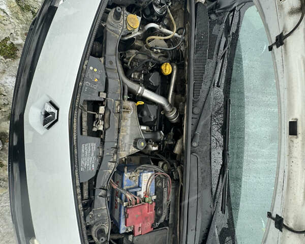 Белый Рено Кенгу, объемом двигателя 1.5 л и пробегом 282 тыс. км за 6800 $, фото 7 на Automoto.ua