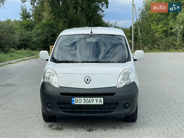 Белый Рено Кенгу, объемом двигателя 0 л и пробегом 67 тыс. км за 6200 $, фото 1 на Automoto.ua