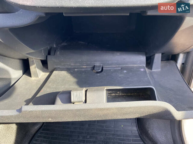 Білий Рено Кєнгу, об'ємом двигуна 1.46 л та пробігом 254 тис. км за 6700 $, фото 19 на Automoto.ua