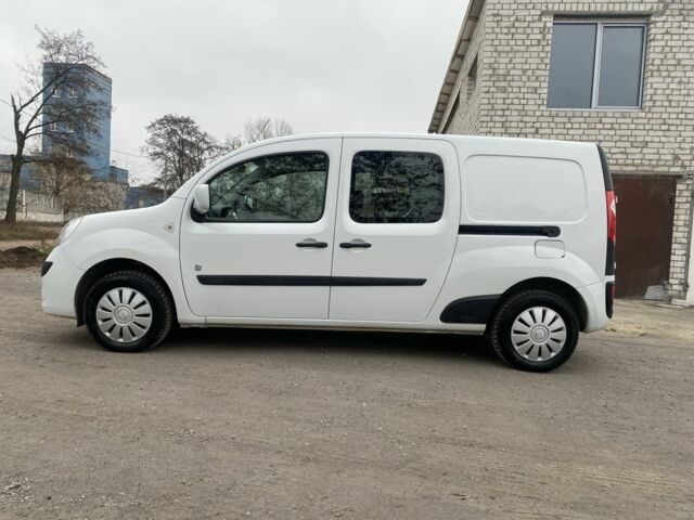 Белый Рено Кенгу, объемом двигателя 0 л и пробегом 87 тыс. км за 6499 $, фото 1 на Automoto.ua