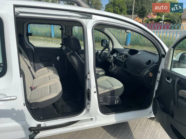 Белый Рено Кенгу, объемом двигателя 1.5 л и пробегом 216 тыс. км за 8300 $, фото 7 на Automoto.ua