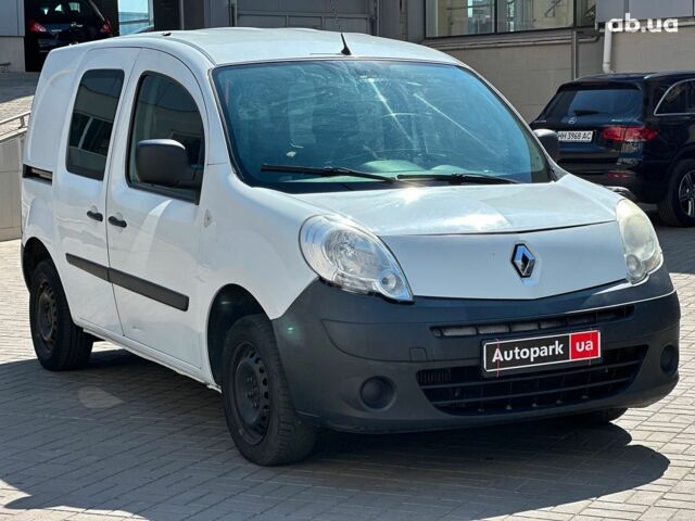 Білий Рено Кєнгу, об'ємом двигуна 1.5 л та пробігом 247 тис. км за 5940 $, фото 2 на Automoto.ua