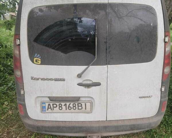 Белый Рено Кенгу, объемом двигателя 1.46 л и пробегом 340 тыс. км за 4450 $, фото 5 на Automoto.ua