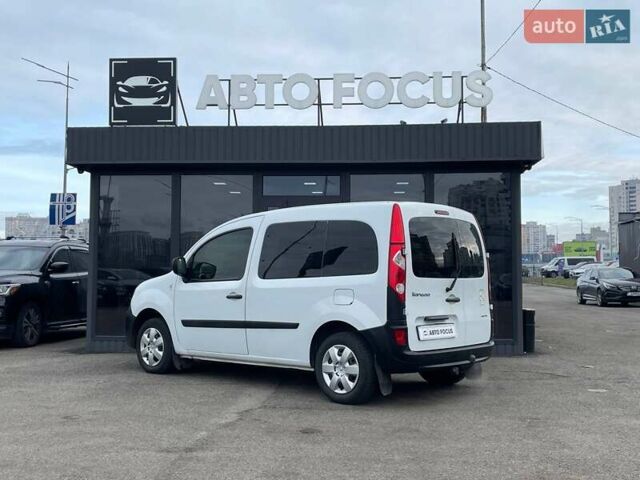 Білий Рено Кєнгу, об'ємом двигуна 1.6 л та пробігом 188 тис. км за 8990 $, фото 4 на Automoto.ua