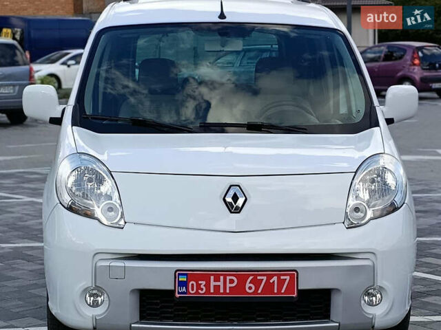 Білий Рено Кєнгу, об'ємом двигуна 1.6 л та пробігом 224 тис. км за 7999 $, фото 3 на Automoto.ua