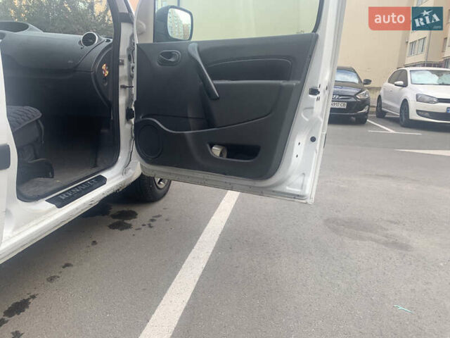 Білий Рено Кєнгу, об'ємом двигуна 1.46 л та пробігом 317 тис. км за 5900 $, фото 23 на Automoto.ua