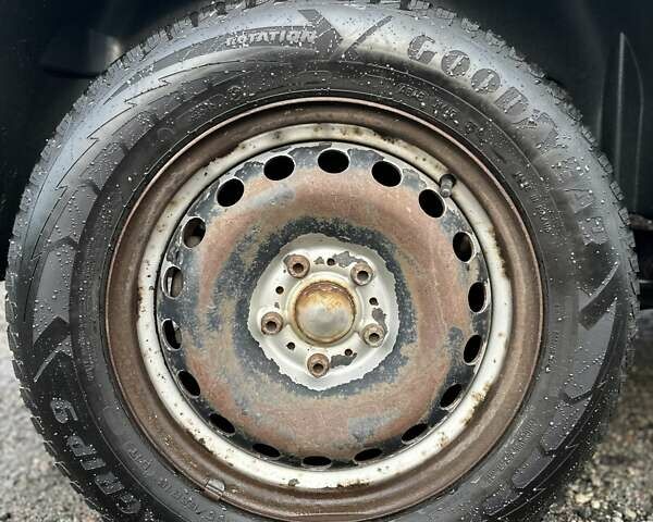 Белый Рено Кенгу, объемом двигателя 1.6 л и пробегом 161 тыс. км за 4600 $, фото 6 на Automoto.ua