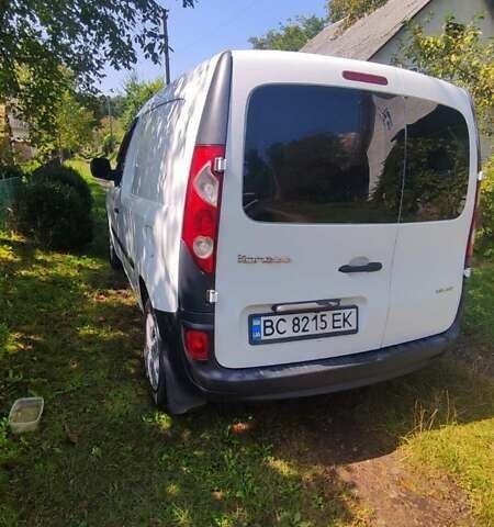 Белый Рено Кенгу, объемом двигателя 1.46 л и пробегом 240 тыс. км за 5300 $, фото 4 на Automoto.ua