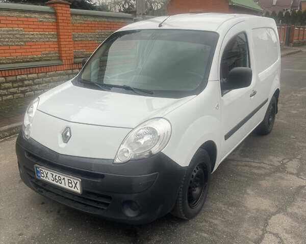 Белый Рено Кенгу, объемом двигателя 1.5 л и пробегом 202 тыс. км за 6400 $, фото 2 на Automoto.ua