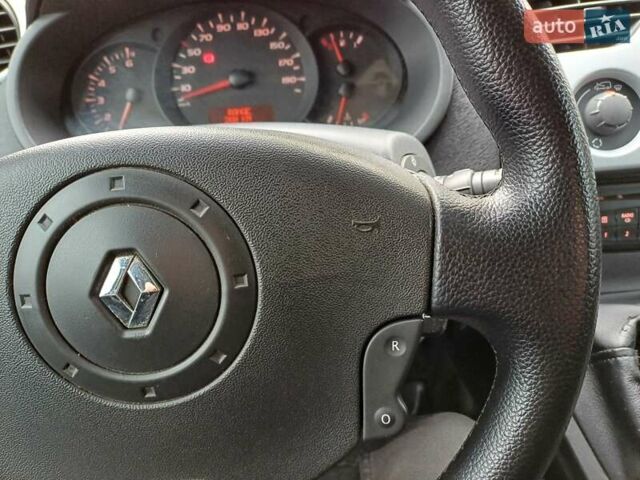 Білий Рено Кєнгу, об'ємом двигуна 1.5 л та пробігом 273 тис. км за 5200 $, фото 12 на Automoto.ua
