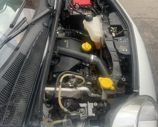 Белый Рено Кенгу, объемом двигателя 1.5 л и пробегом 202 тыс. км за 6400 $, фото 30 на Automoto.ua