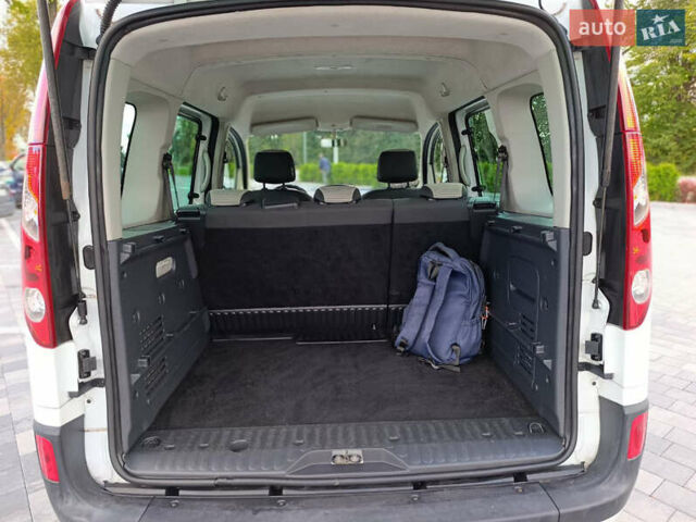 Білий Рено Кєнгу, об'ємом двигуна 1.6 л та пробігом 224 тис. км за 7999 $, фото 19 на Automoto.ua